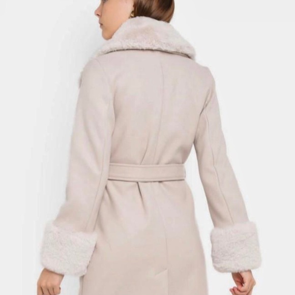 Wool trench coat - Picture 5 of 9